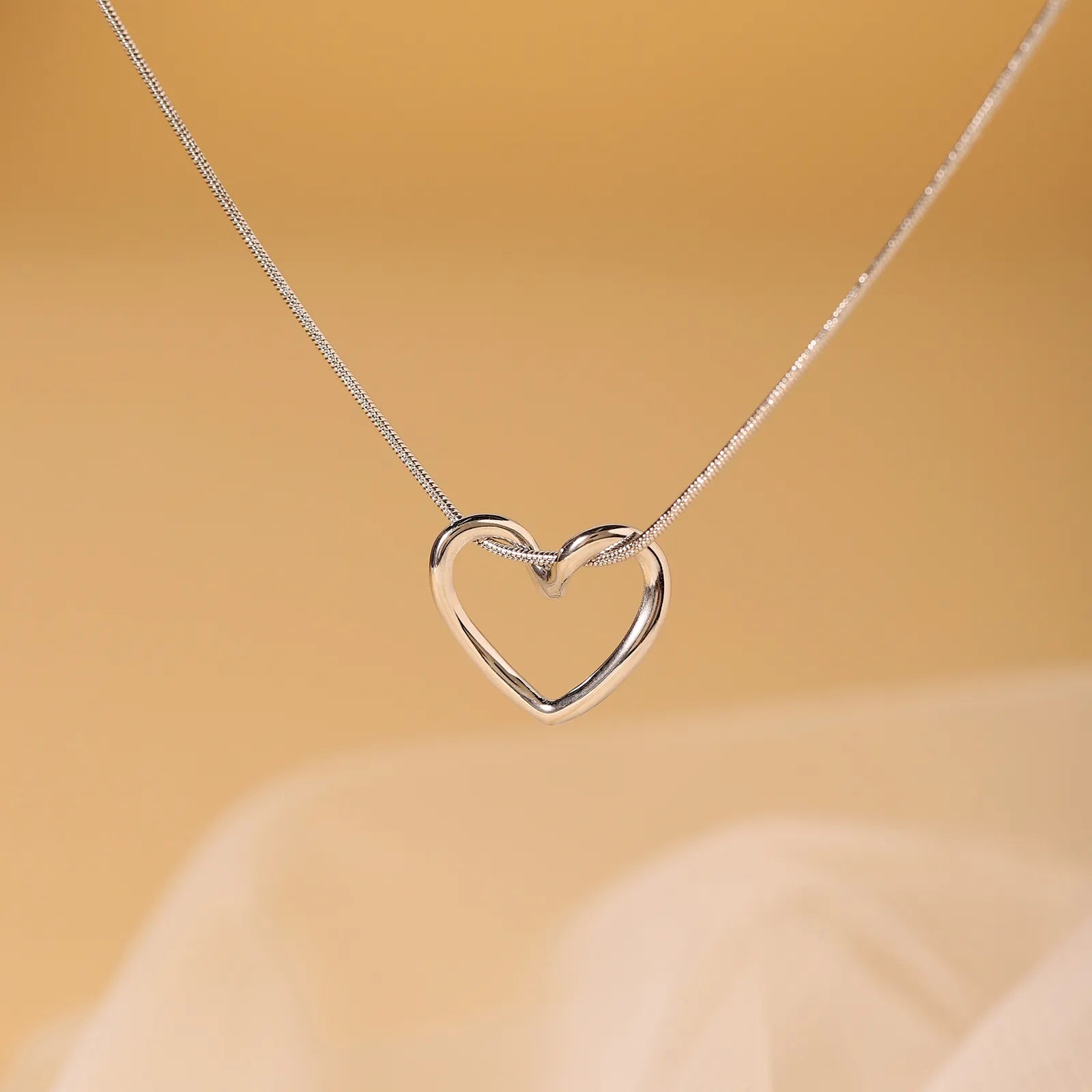 Collier "Cœur libre"