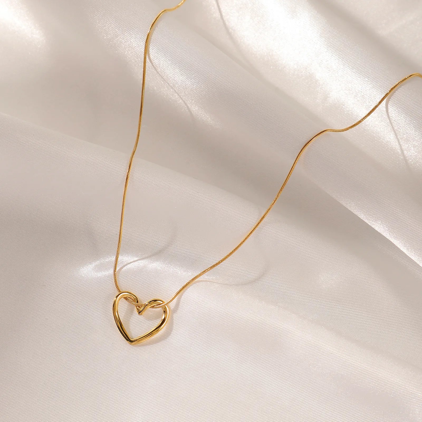 Collier "Cœur libre"